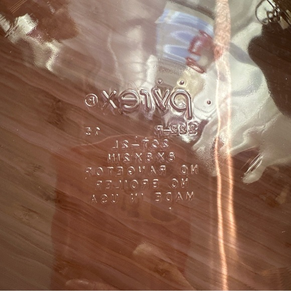 Pyrex Baking Dish 8x8 square in purple amethyst color - Picture 4 of 8